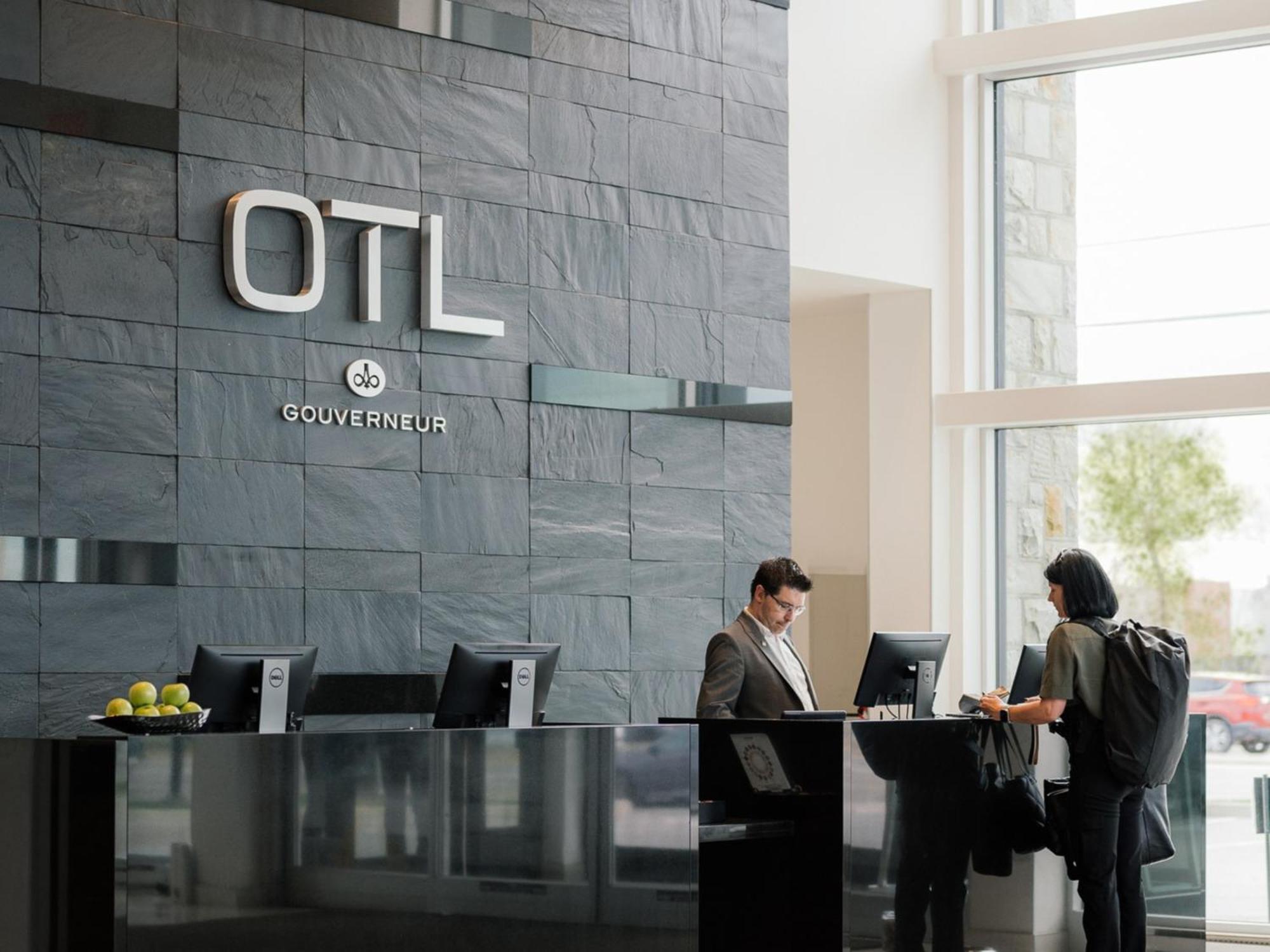 Otl Gouverneur Saguenay Exterior foto OTL's reception area